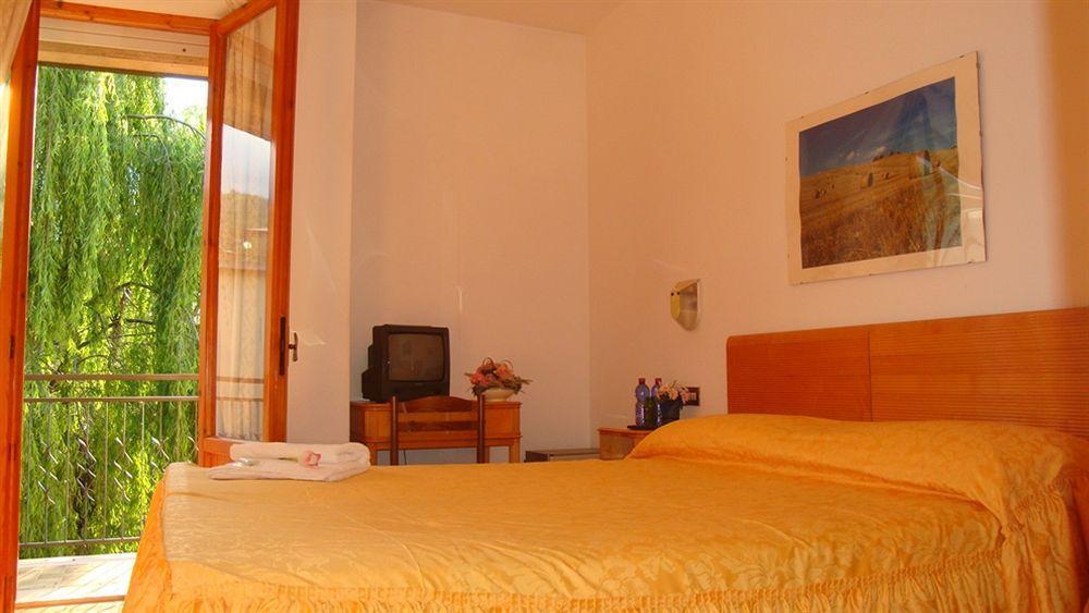 Hotel Marvin Sant'Albino ภายนอก รูปภาพ