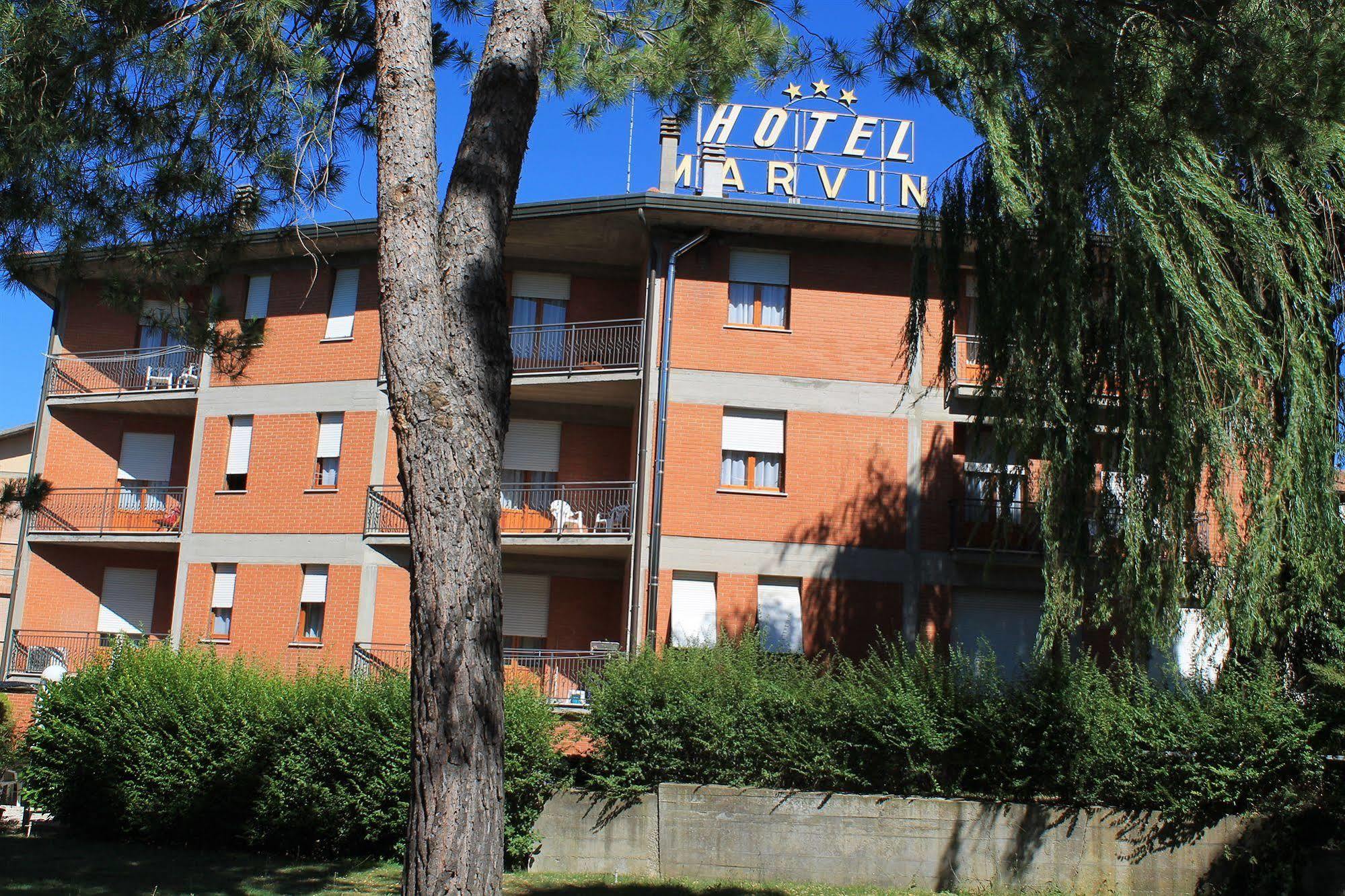 Hotel Marvin Sant'Albino ภายนอก รูปภาพ